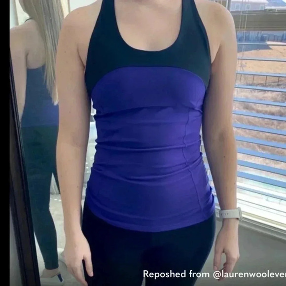 GAP Body Racerback Tank Top with Built-In Bra - Picture 3 of 9